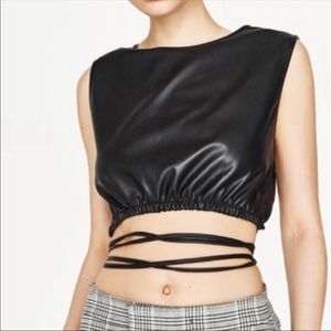 Faux leather crop top black